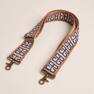 Parker Thatch Adjustable Crossbody Strap – Modernist Navy/Natural w/ Camel Pipin